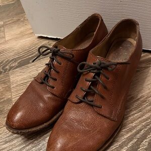 Classic Brown Leather Women’s Oxfords